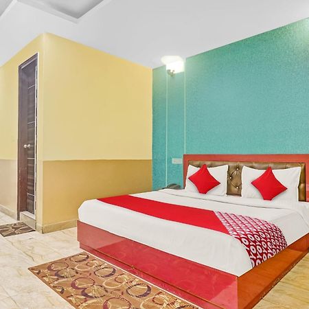 Hotel O Prince Home Stay Near Ambience Mall New Delhi Exteriör bild