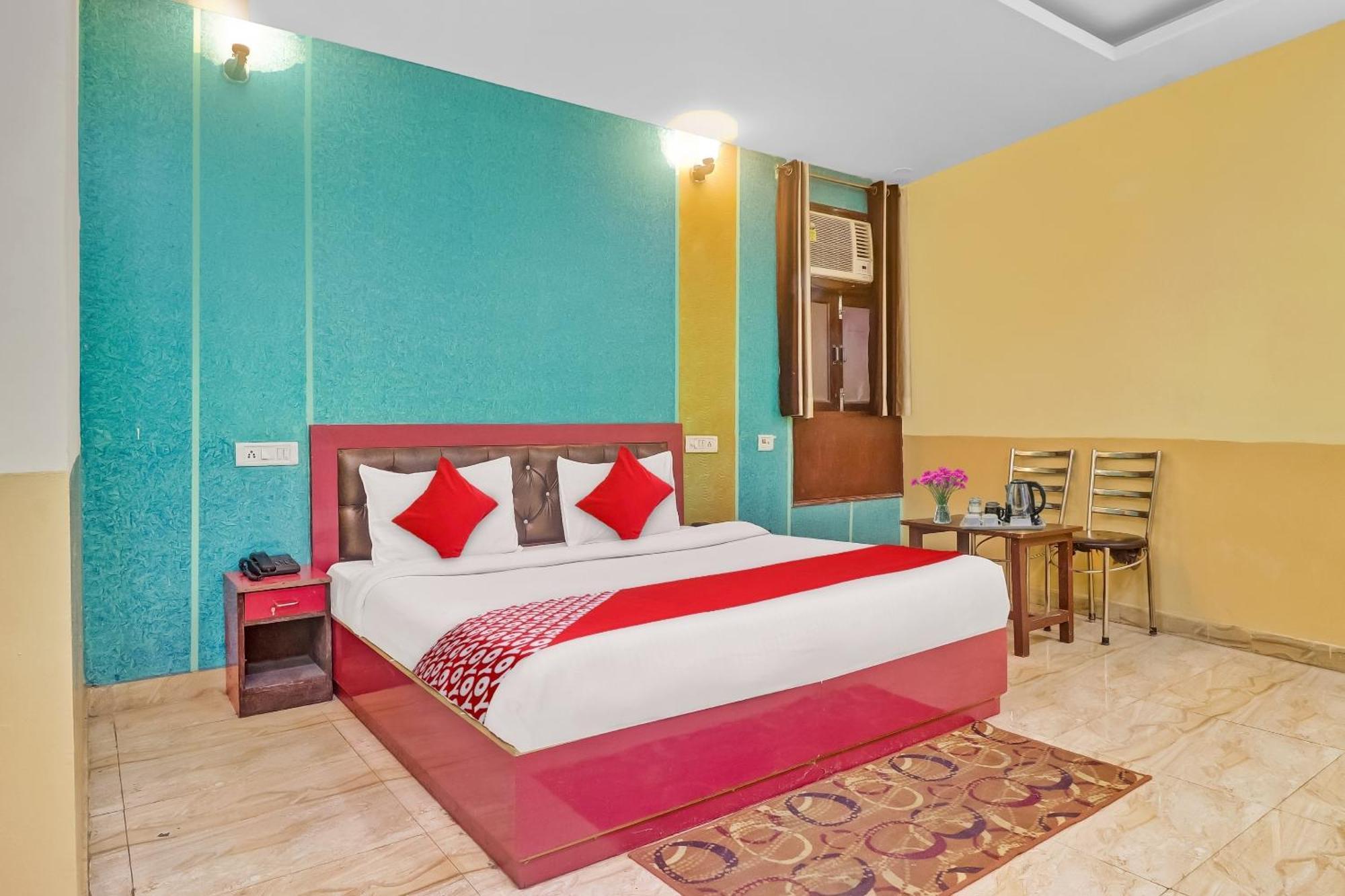 Hotel O Prince Home Stay Near Ambience Mall New Delhi Exteriör bild